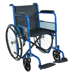 Кресло-коляска механическая стальная FS901В
